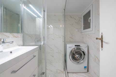 Victoria Sun Apartments Apartment in Athens