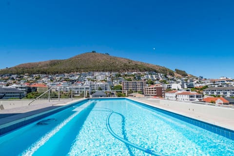 Mountain view, Swimming pool