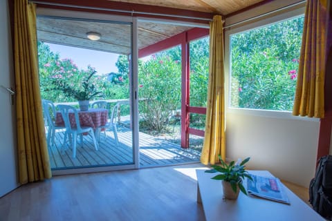 Balcony/Terrace, Garden view