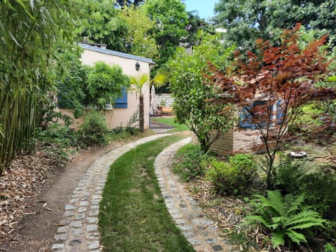 Magnolia Cottage Haus in Sartrouville