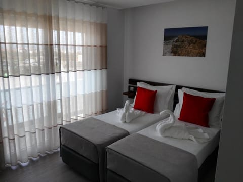 Baleal 4 Surf Bed and Breakfast in Peniche
