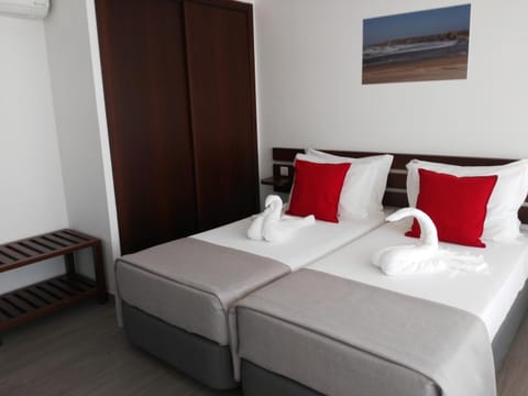 Baleal 4 Surf Bed and Breakfast in Peniche