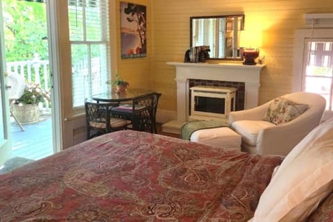 Rosemont B&B Cottages Bed and Breakfast in Little Rock