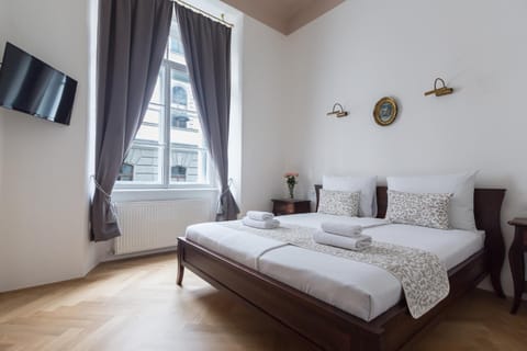 Barbo Palace Apartments and Rooms Condominio in Ljubljana