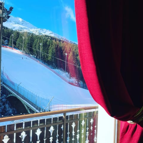 Day, Natural landscape, Winter, View (from property/room), Balcony/Terrace, Mountain view