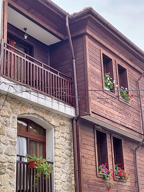 Guest Rooms Melsambria Bed and Breakfast in Nessebar