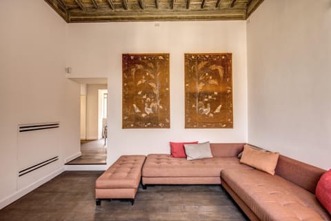 Piazza Farnese exclusive view 2 bedroom en suite Condo in Rome