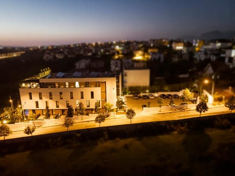 Neighbourhood, Bird's eye view, City view, Street view, Parking