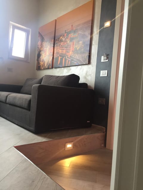 Kitchen or kitchenette, Seating area