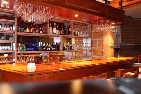 Lounge or bar, Food and drinks, Drinks