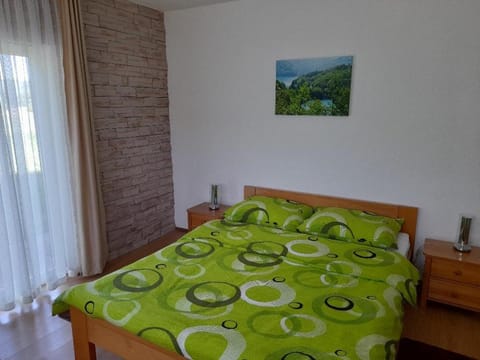 Natasa Apartments Bed and Breakfast in Jezerce
