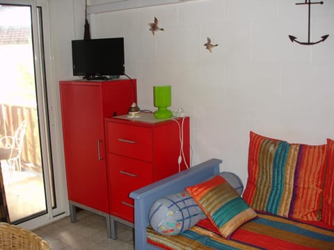 Communal lounge/ TV room, TV and multimedia