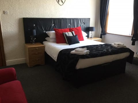 Woodlands Guest House Bed and Breakfast in Liverpool