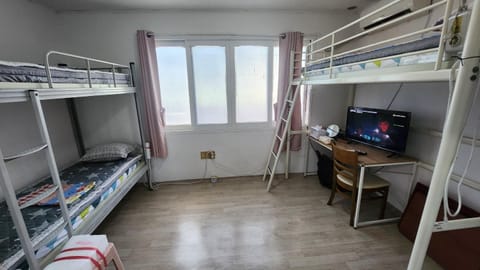 Exclusive Use Whole House For You Apartment in Busan