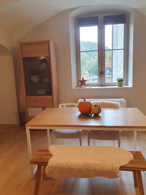 Dining area, Garden view, River view, River view, wardrobe