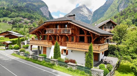 Chalet Clos Moccand Condominio in Samoëns