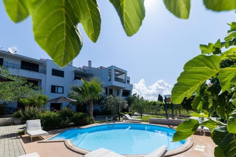 Property building, Pool view, Swimming pool