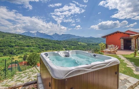 Heavenly View Chalet in Province of Massa and Carrara