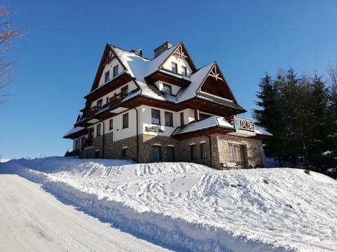 Property building, Winter