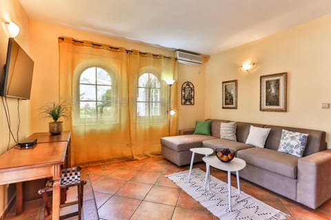 daMonte – Apartments and rooms Alojamiento y desayuno in Budva