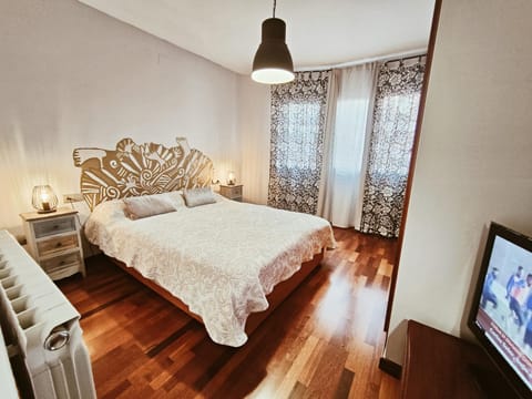 Agora Apartments Condo in Lleida