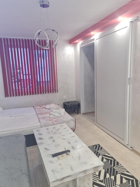 Day and Night Apartment in Veliko Tarnovo