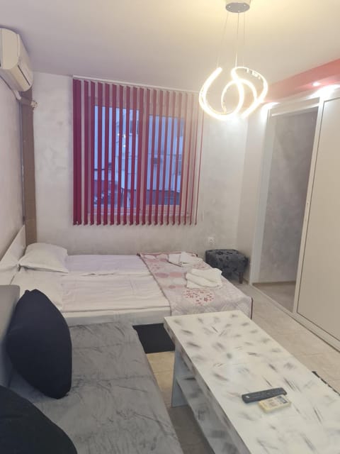 Day and Night Apartment in Veliko Tarnovo