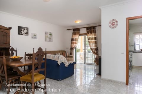 Akisol Albufeira Falesia IV Condo in Olhos de Água