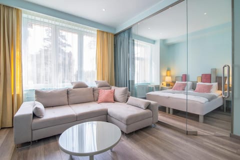 Living room, Photo of the whole room, Seating area, Bedroom