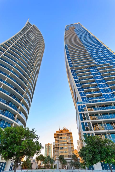 Holiday Holiday H-Residences Apartments Eigentumswohnung in Surfers Paradise Boulevard