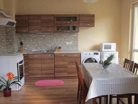 Samy Apartment Eigentumswohnung in Pomorie