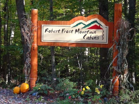 Robert Frost Mountain Cabins Lodge nature in Ripton