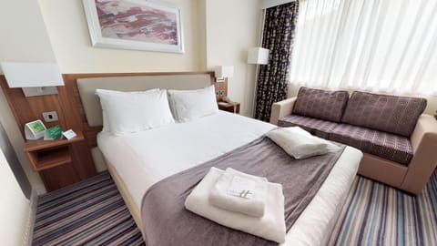 Holiday Inn Runcorn M56 Junction 12, an IHG Hotel Hotel in Wales