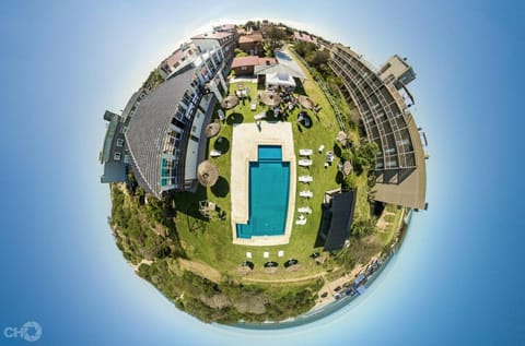 Bird's eye view, Swimming pool