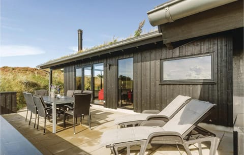 Three-Bedroom Holiday Home in Henne Casa in Henne Kirkeby