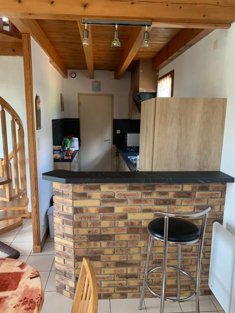 Lounge or bar, kitchen