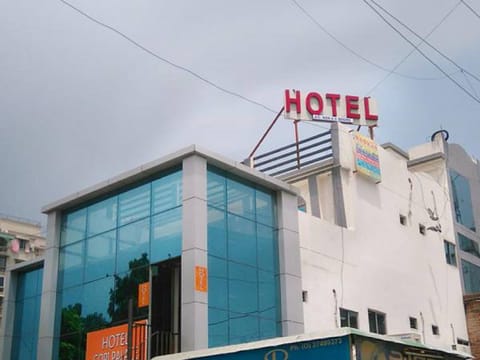 Hotel Gopi Palace Hotel in Ahmedabad