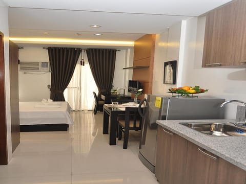 Kitchen or kitchenette, Living room, Dining area, Bedroom