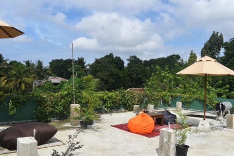 Day, Garden, Dining area, sunbed