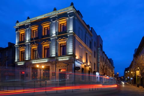 Property building, Facade/entrance, Neighbourhood, Sunset