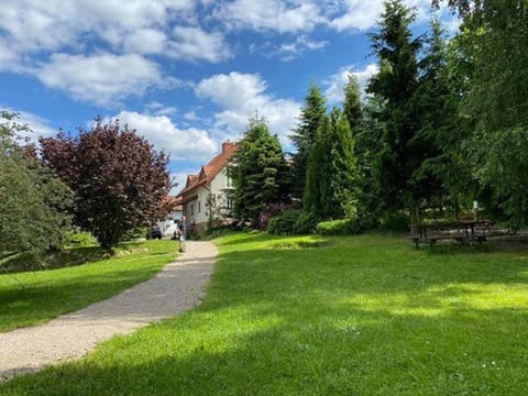 Garden, Area and facilities