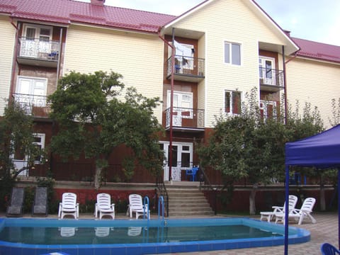 Property building, Pool view, Swimming pool