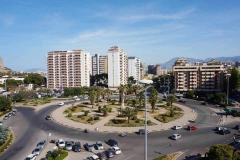 Favorita suites Apartment in Palermo