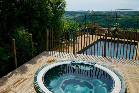 Garden, Hot Tub, Spa and wellness centre/facilities, Swimming pool