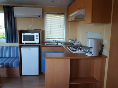 Kitchen or kitchenette, Kitchen or kitchenette