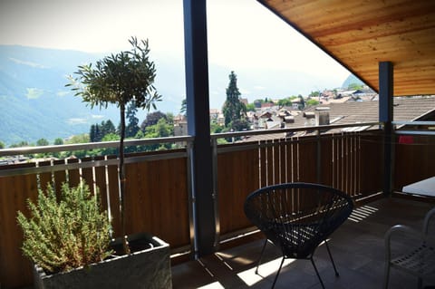 Natural landscape, View (from property/room), Balcony/Terrace, Mountain view