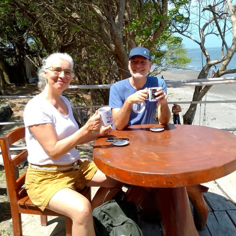 People, Natural landscape, Coffee/tea facilities