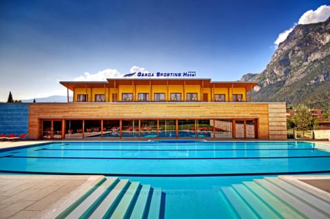 Property building, Swimming pool