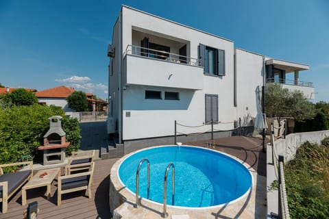 MALO Ferienvilla Privlaka, Pool, Boje, WI-FI, Wallbox Wohnung in Zadar County