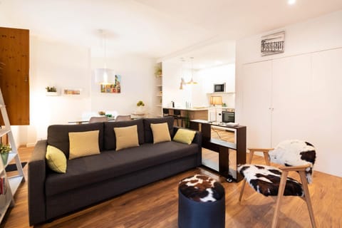 Apartamento en Plaza SEDASSOS Centro Historico Condominio in Tarragona